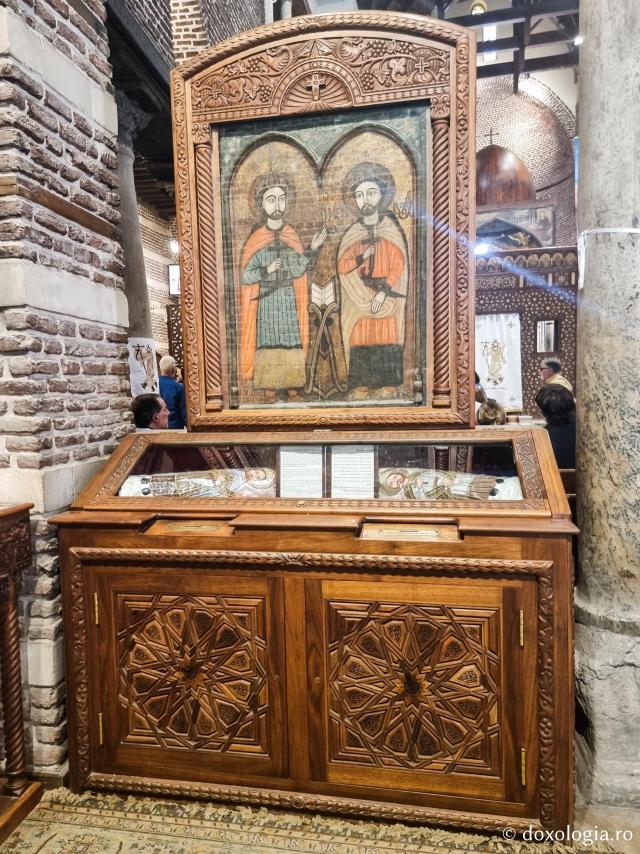 Închinare la moaștele Sfinților Mari Mucenici Serghie și Vah