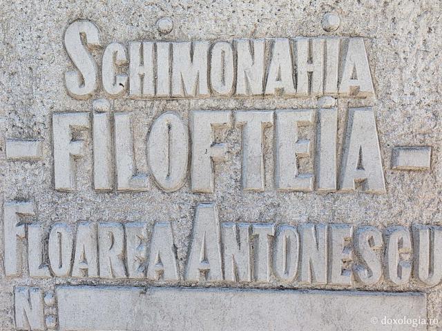 Mormântul Schimonahiei Filofteia Antonescu, mama Sfântului Ierarh Calinic de la Cernica / Foto: Magda Buftea Mormântul Schimonahiei Filofteia Antonescu, mama Sfântului Ierarh Calinic de la Cernica