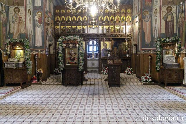  Priveghere la Mănăstirea Râmeț în cinstea Sfântului Cuvios Dometie