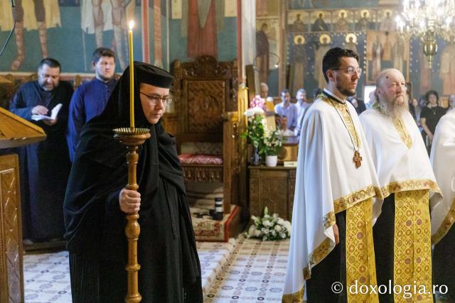  Priveghere la Mănăstirea Râmeț în cinstea Sfântului Cuvios Dometie