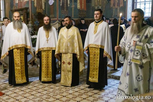  Priveghere la Mănăstirea Râmeț în cinstea Sfântului Cuvios Dometie