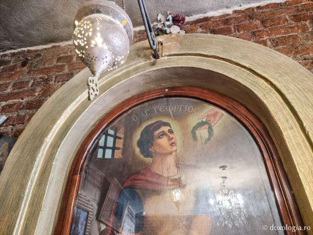 Temnița și lanțul Sfântului Mare Mucenic Gheorghe din Cairo