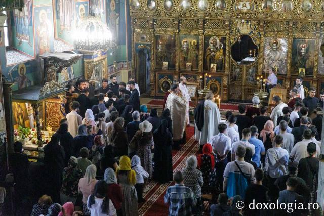 Prăznuirea Sfintei Mari Mucenițe Marina la Biserica „Sfântul Sava” din Iași / Foto: pr. Silviu Cluci Prăznuirea Sfintei Mari Mucenițe Marina la Biserica „Sfântul Sava” din Iași