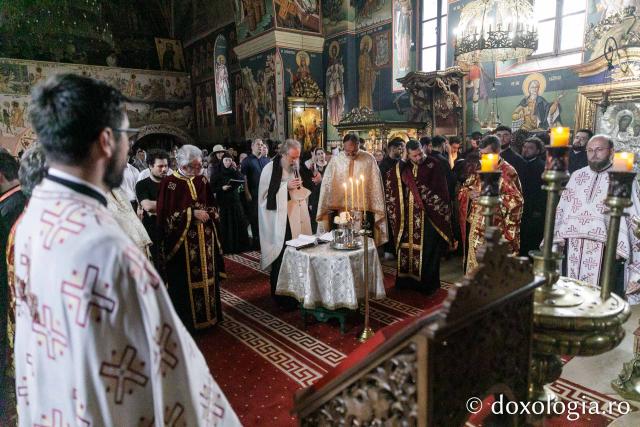 Prăznuirea Sfintei Mari Mucenițe Marina la Biserica „Sfântul Sava” din Iași / Foto: pr. Silviu Cluci Prăznuirea Sfintei Mari Mucenițe Marina la Biserica „Sfântul Sava” din Iași
