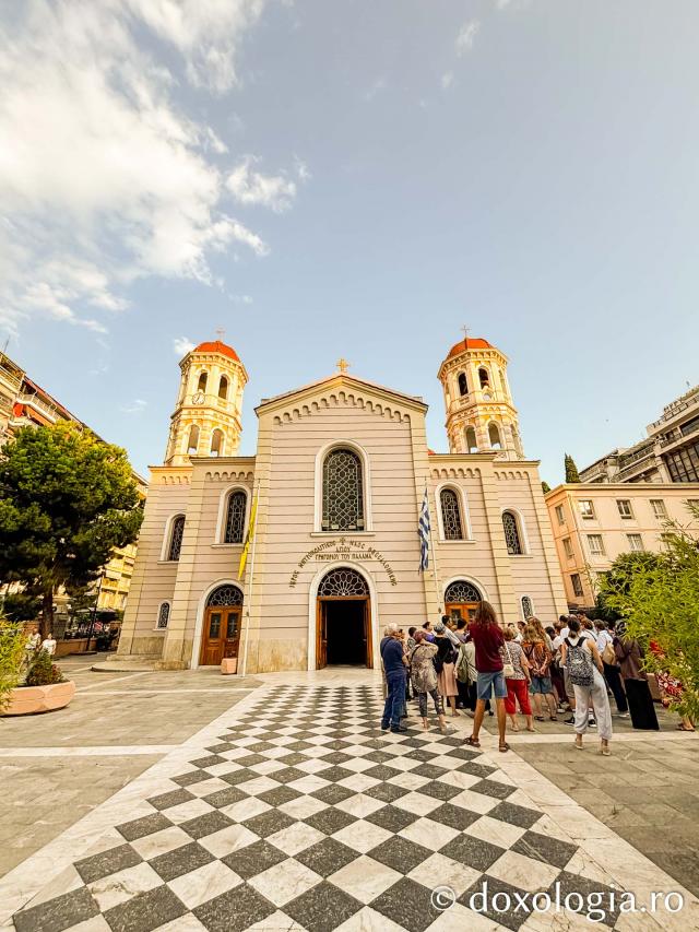 La pas prin centrul Tesalonicului