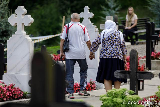(Foto) Rugăciune și liniște în „Grădina cu sfinți” de la Mănăstirea Sihăstria