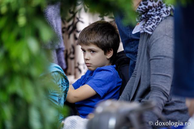 Zile de bucurie la Mănăstirea Sihăstria – chipuri în rugăciune la Sărbătoarea Schimbării la Față / Foto: Oana Nechifor Zile de bucurie la Mănăstirea Sihăstria – chipuri în rugăciune la Sărbătoarea Schimbării la Față