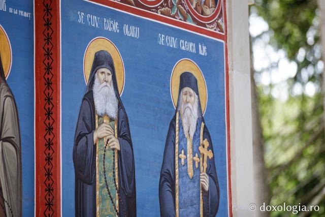 Zile de bucurie la Mănăstirea Sihăstria – chipuri în rugăciune la Sărbătoarea Schimbării la Față / Foto: Oana Nechifor Zile de bucurie la Mănăstirea Sihăstria – chipuri în rugăciune la Sărbătoarea Schimbării la Față