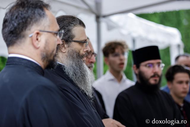 Priveghere în cinstea Sfintei Cuvioase Teodora la Mănăstirea Sihăstria