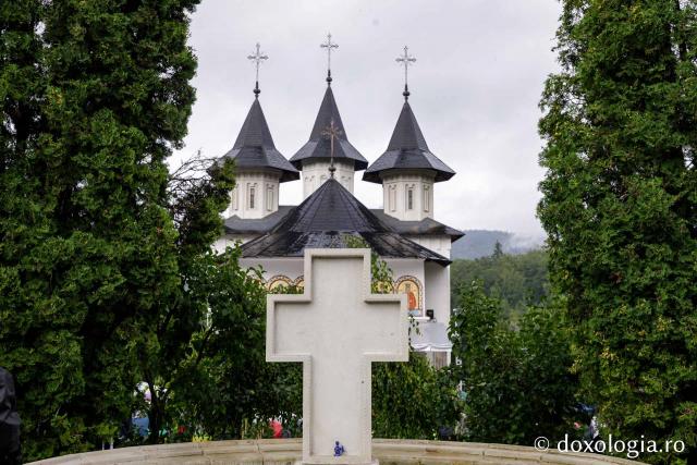 Priveghere în cinstea Sfintei Cuvioase Teodora la Mănăstirea Sihăstria