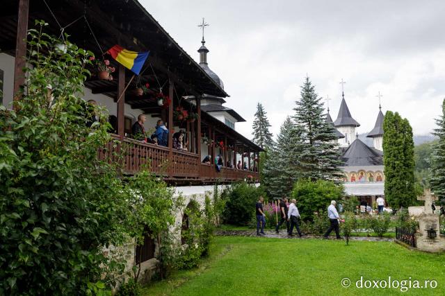 Priveghere în cinstea Sfintei Cuvioase Teodora la Mănăstirea Sihăstria