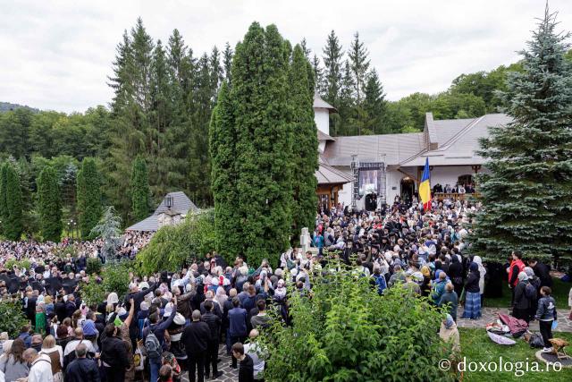 Sfânta Liturghie cu ocazia proclamării locale a canonizării Sfinților Cuvioși Paisie și Cleopa