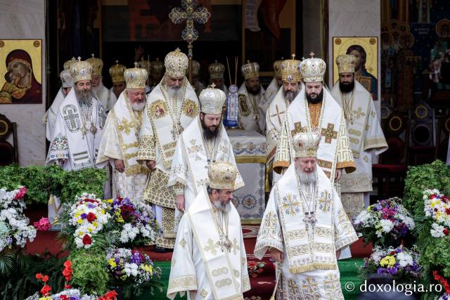 Sfânta Liturghie cu ocazia proclamării locale a canonizării Sfinților Cuvioși Paisie și Cleopa