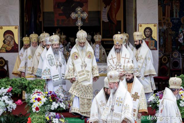 Sfânta Liturghie cu ocazia proclamării locale a canonizării Sfinților Cuvioși Paisie și Cleopa