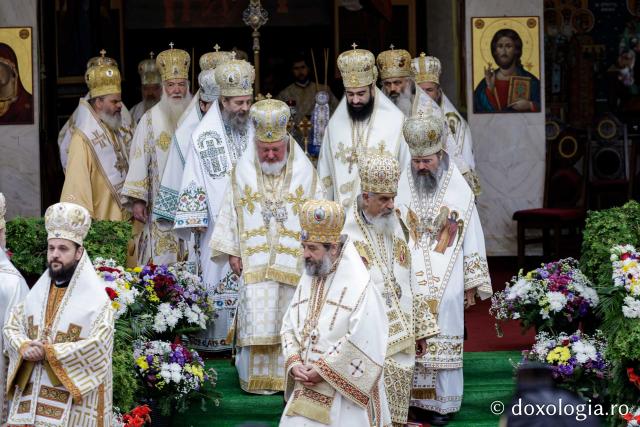 Sfânta Liturghie cu ocazia proclamării locale a canonizării Sfinților Cuvioși Paisie și Cleopa