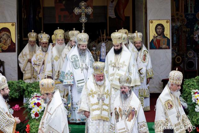 Sfânta Liturghie cu ocazia proclamării locale a canonizării Sfinților Cuvioși Paisie și Cleopa