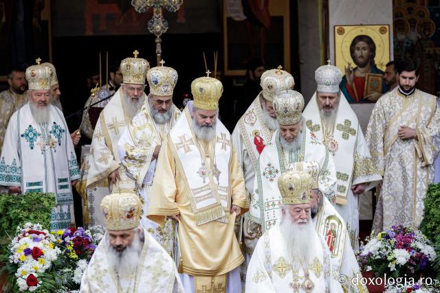 Sfânta Liturghie cu ocazia proclamării locale a canonizării Sfinților Cuvioși Paisie și Cleopa