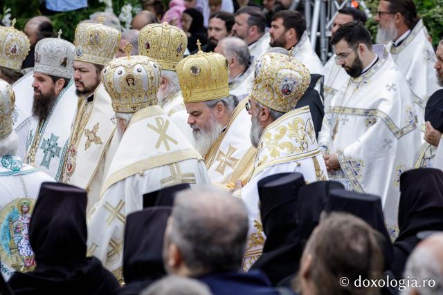 Sfânta Liturghie cu ocazia proclamării locale a canonizării Sfinților Cuvioși Paisie și Cleopa