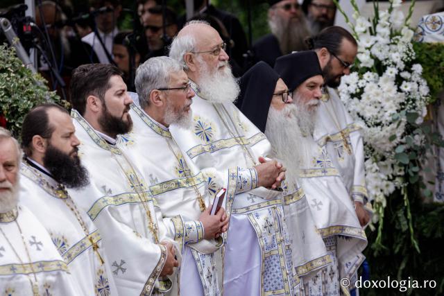 Sfânta Liturghie cu ocazia proclamării locale a canonizării Sfinților Cuvioși Paisie și Cleopa