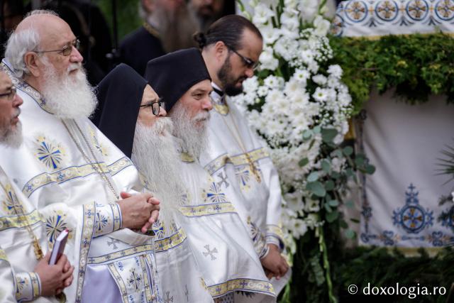 Sfânta Liturghie cu ocazia proclamării locale a canonizării Sfinților Cuvioși Paisie și Cleopa
