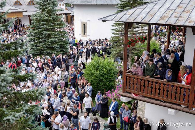 Sfânta Liturghie cu ocazia proclamării locale a canonizării Sfinților Cuvioși Paisie și Cleopa