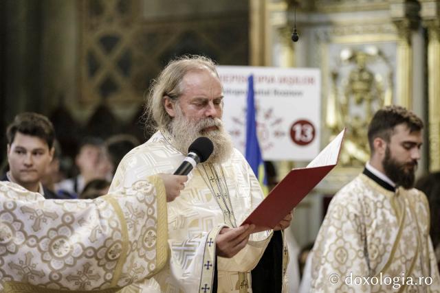 (Foto) Festivitatea de deschidere celei de-a V-a ediții a Întâlnirii Tinerilor Ortodocși din Moldova