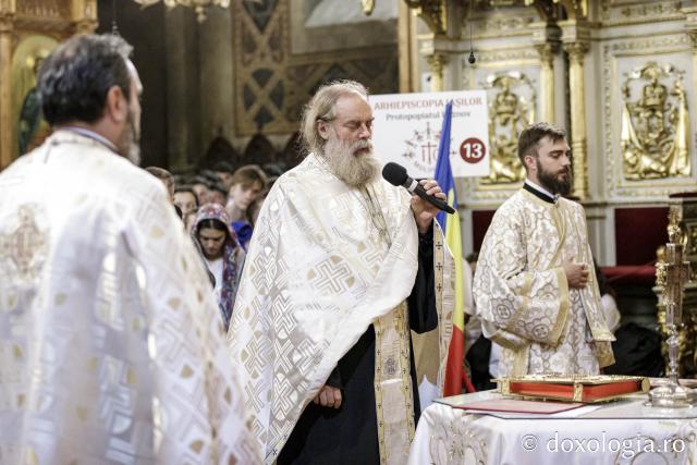 (Foto) Festivitatea de deschidere celei de-a V-a ediții a Întâlnirii Tinerilor Ortodocși din Moldova