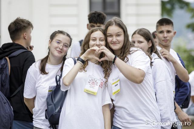 (Foto) Festivitatea de deschidere celei de-a V-a ediții a Întâlnirii Tinerilor Ortodocși din Moldova