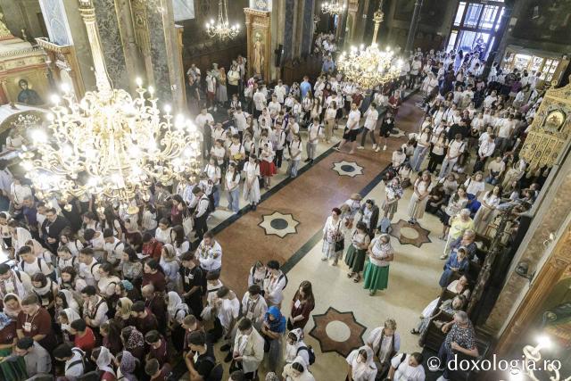 (Foto) Tinerii ortodocși, uniți în rugăciune la finalul celei de-a cincea ediții ITO Moldova