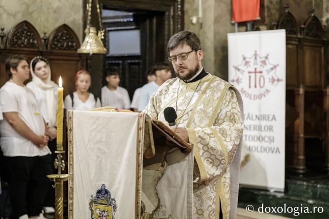(Foto) Tinerii ortodocși, uniți în rugăciune la finalul celei de-a cincea ediții ITO Moldova