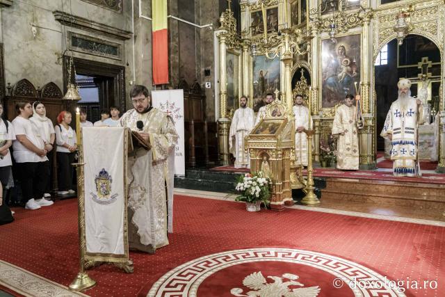 (Foto) Tinerii ortodocși, uniți în rugăciune la finalul celei de-a cincea ediții ITO Moldova
