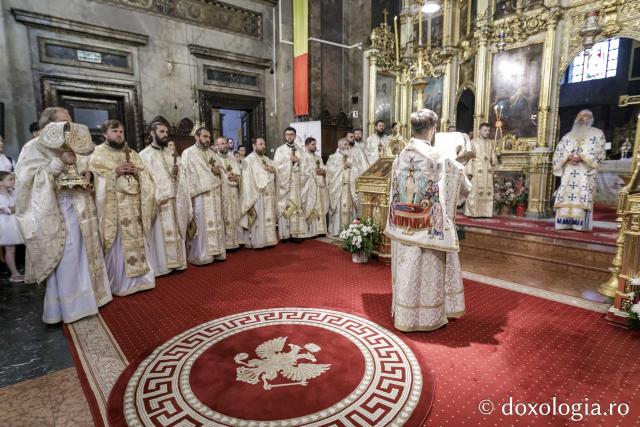 (Foto) Tinerii ortodocși, uniți în rugăciune la finalul celei de-a cincea ediții ITO Moldova