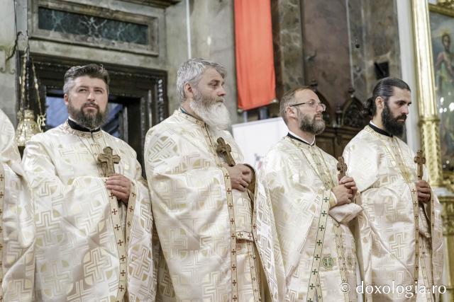 (Foto) Tinerii ortodocși, uniți în rugăciune la finalul celei de-a cincea ediții ITO Moldova