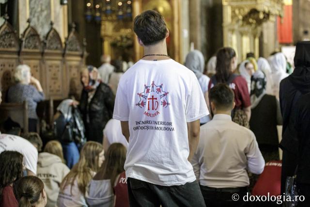 (Foto) Tinerii ortodocși, uniți în rugăciune la finalul celei de-a cincea ediții ITO Moldova