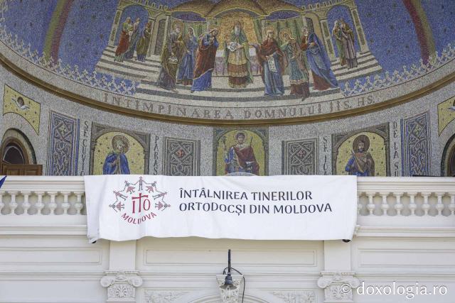 (Foto) Tinerii ortodocși, uniți în rugăciune la finalul celei de-a cincea ediții ITO Moldova