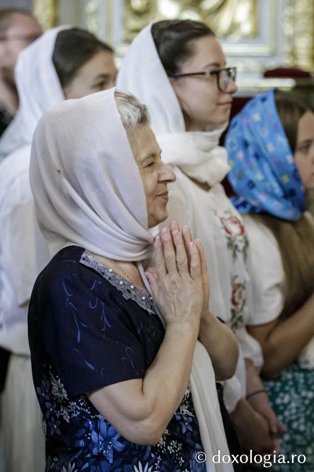 (Foto) Tinerii ortodocși, uniți în rugăciune la finalul celei de-a cincea ediții ITO Moldova