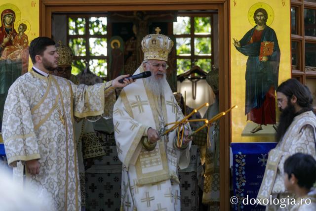 Sărbătoarea Schimbării la Față a Domnului – hram la Mănăstirea Sihla