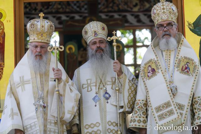 Sărbătoarea Schimbării la Față a Domnului – hram la Mănăstirea Sihla