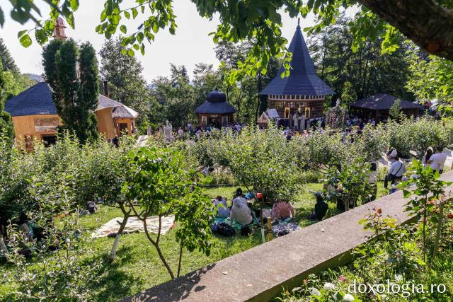 Sărbătoarea Schimbării la Față a Domnului – hram la Mănăstirea Sihla