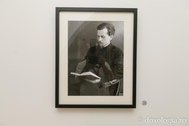 Expoziția documentară despre Sfântul Cuvios Serafim cel Răbdător de la Sâmbăta de Sus