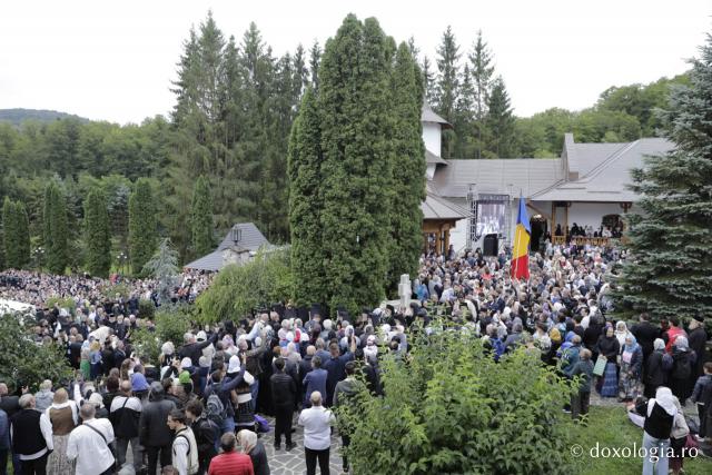 Soborul ierarhilor slujitori – proclamarea locală a canonizării Sfinților Cuvioși Paisie și Cleopa de la Sihăstria