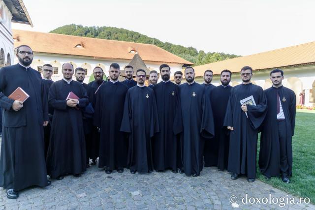 Sfânta Liturghie de la Proclamarea Canonizării Sfântului Cuvios Serafim cel Răbdător de la Sâmbăta de Sus