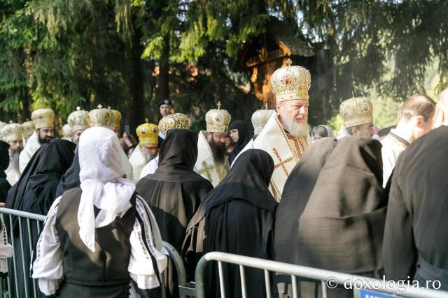 Sfânta Liturghie de la Proclamarea Canonizării Sfântului Cuvios Serafim cel Răbdător de la Sâmbăta de Sus