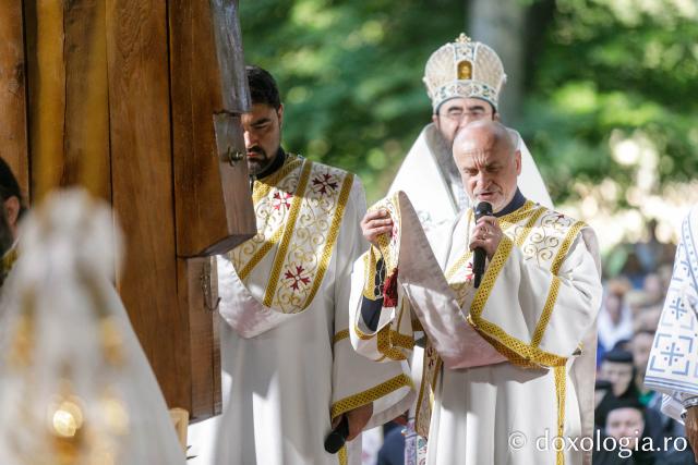 Sfânta Liturghie de la Proclamarea Canonizării Sfântului Cuvios Serafim cel Răbdător de la Sâmbăta de Sus