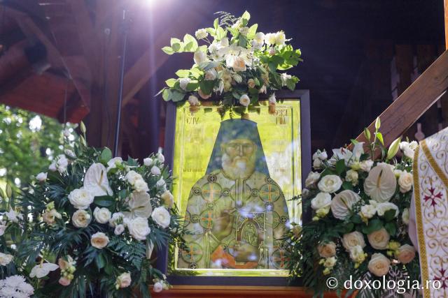 Sfânta Liturghie de la Proclamarea Canonizării Sfântului Cuvios Serafim cel Răbdător de la Sâmbăta de Sus