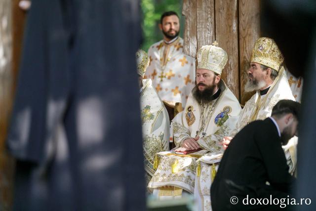 Sfânta Liturghie de la Proclamarea Canonizării Sfântului Cuvios Serafim cel Răbdător de la Sâmbăta de Sus
