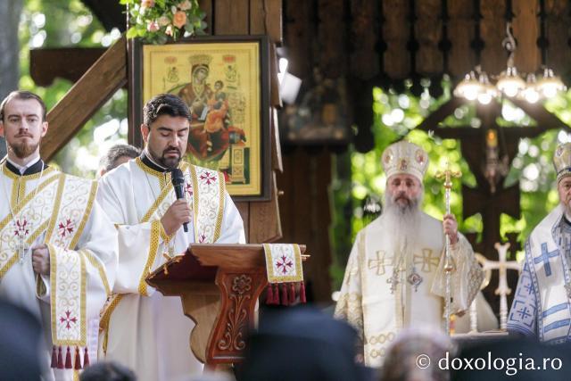 Sfânta Liturghie de la Proclamarea Canonizării Sfântului Cuvios Serafim cel Răbdător de la Sâmbăta de Sus
