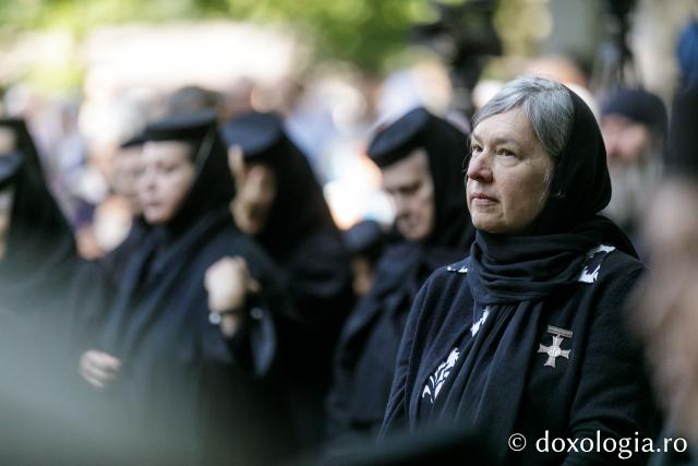 Sfânta Liturghie de la Proclamarea Canonizării Sfântului Cuvios Serafim cel Răbdător de la Sâmbăta de Sus