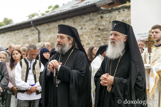 Sfânta Liturghie cu ocazia proclamării locale a canonizării Sfinților Cuvioși Paisie și Cleopa