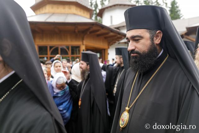 Sfânta Liturghie cu ocazia proclamării locale a canonizării Sfinților Cuvioși Paisie și Cleopa